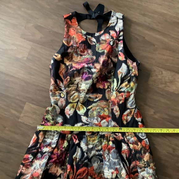 Leifsdotir maple leaves embroider dress - Picture 11 of 12